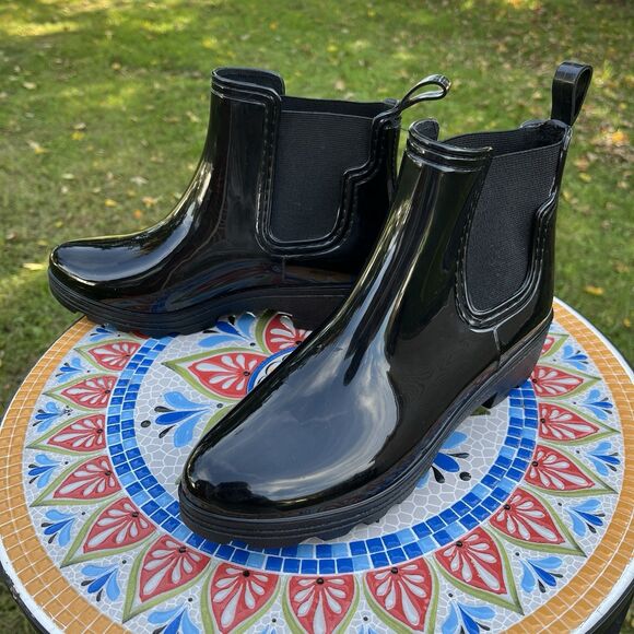 Lucky Brand Chelsea Rain Boots Black Women’s Size 8 Shiny Pull-On Ankle Booties - Picture 1 of 9